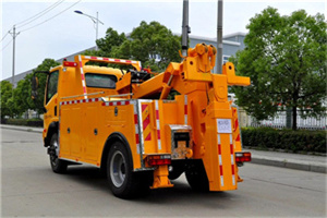 衡山高速路拖车费